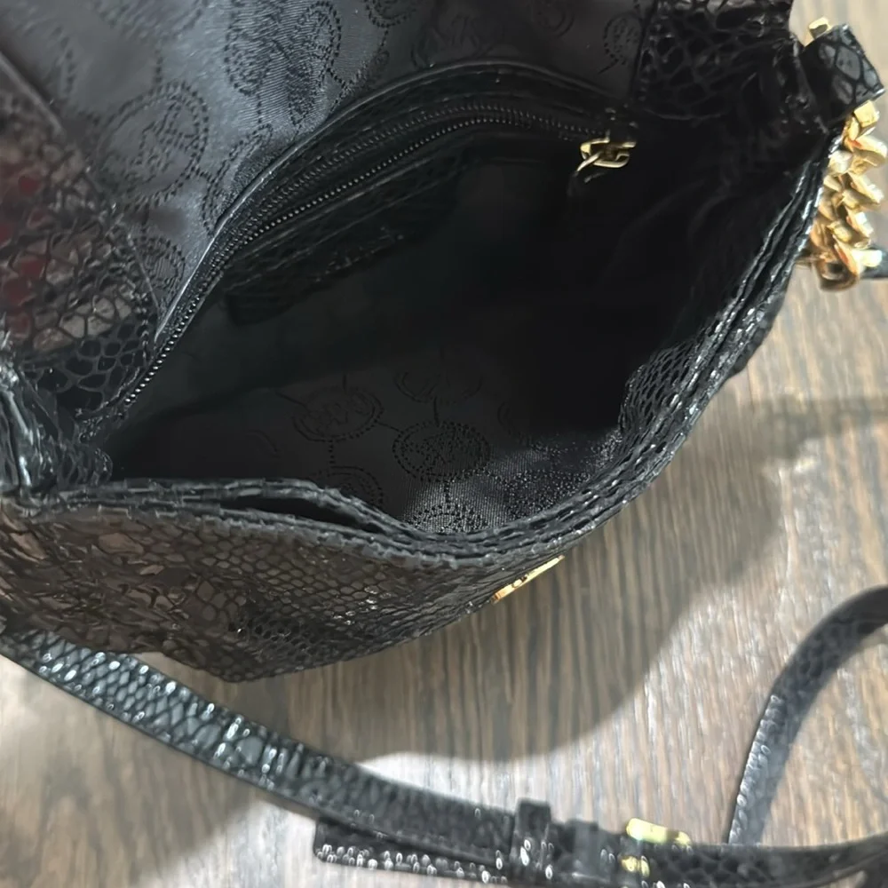 Michael kors crossbody bag
